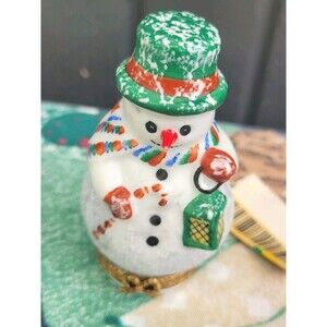 Vintage Limoges Peint Main Snowman with Lantern 2.75" Trinket Box